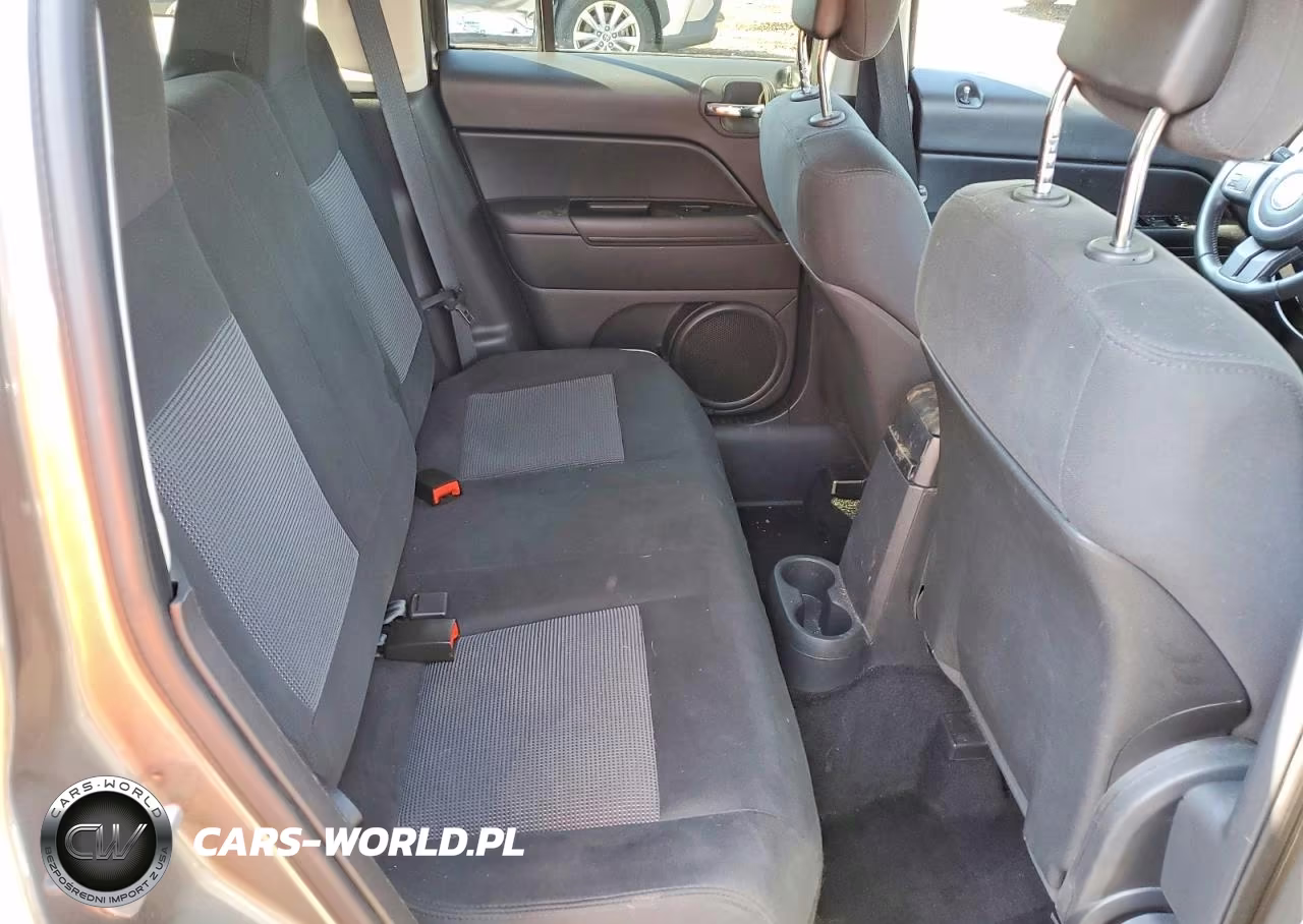 2013 Jeep Patriot Latitude VIN:1C4NJRFB9DD158559 - 10