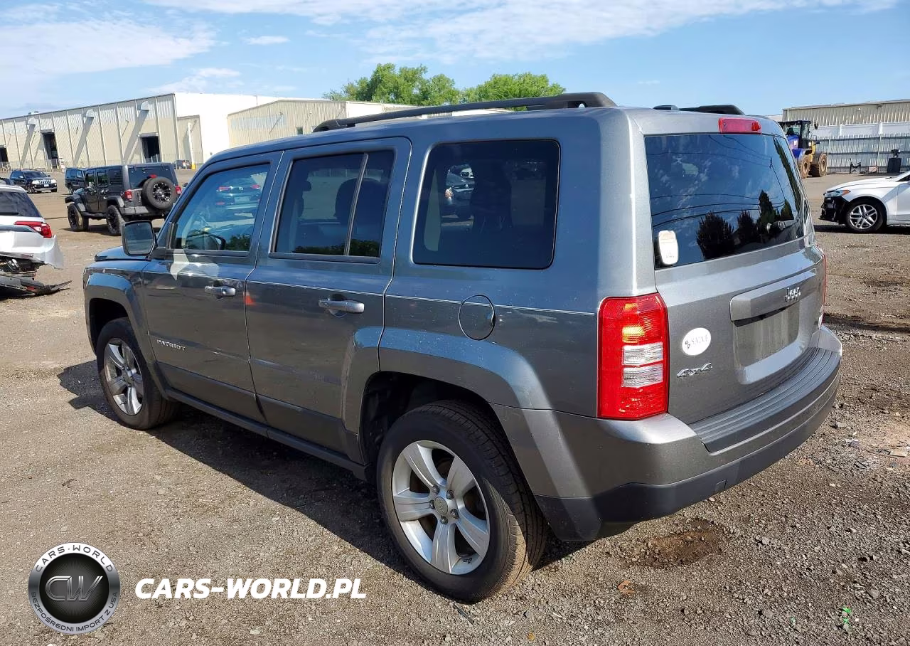 2013 Jeep Patriot Latitude VIN:1C4NJRFB9DD158559 - 2
