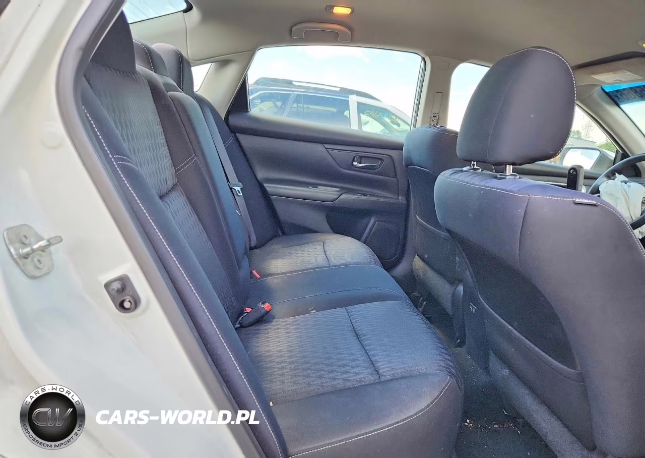 2018 Nissan Altima 2.5 S VIN:1N4AL3AP7JC207368 - 10