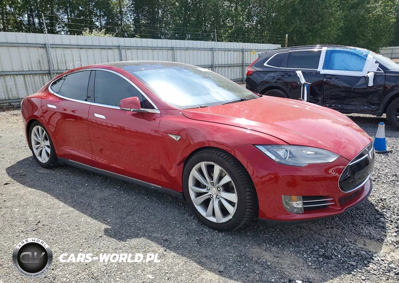 2015 Tesla Model S 90D VIN:5YJSA1V23FF099302 - 4