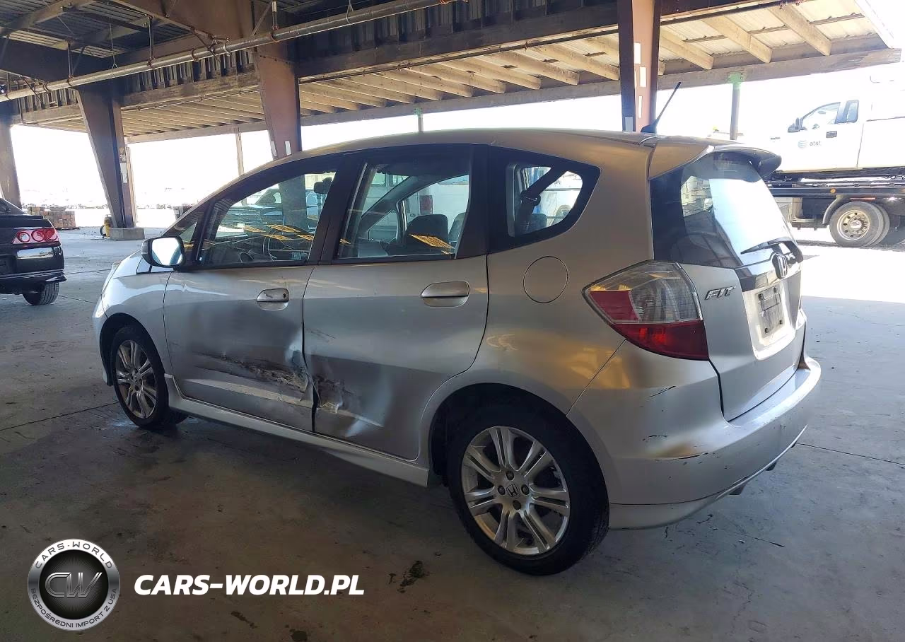 2011 Honda Fit Sport VIN:JHMGE8G54BS007460 - 2
