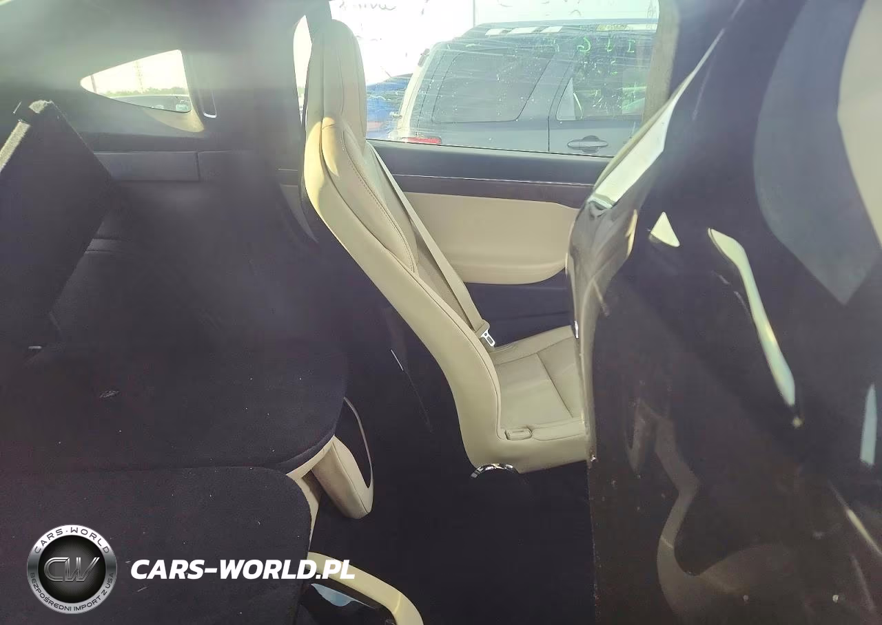 2016 Tesla Model X VIN:5YJXCBE2XGF014527 - 10