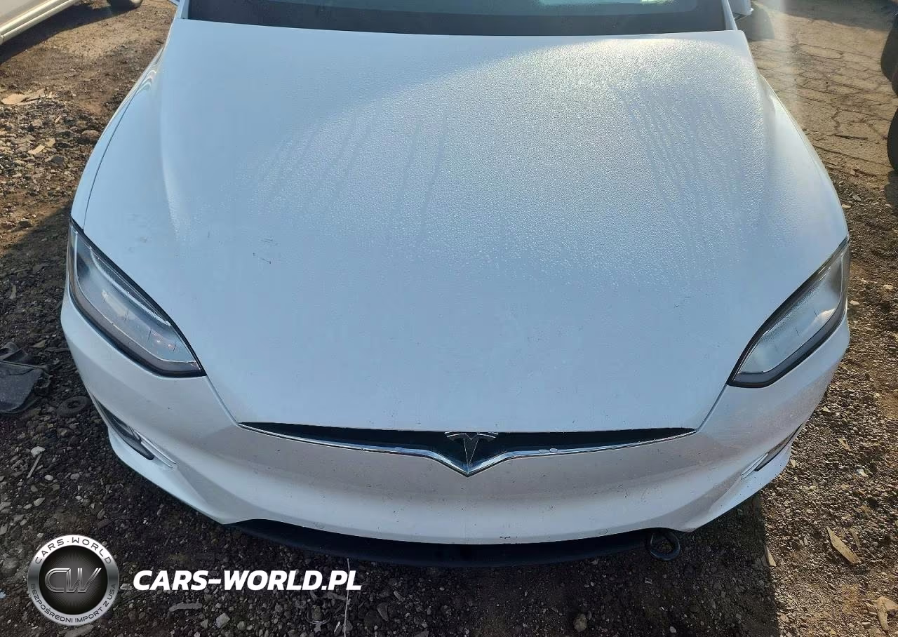 2016 Tesla Model X VIN:5YJXCBE2XGF014527 - 11