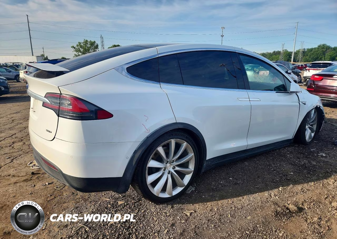 2016 Tesla Model X VIN:5YJXCBE2XGF014527 - 3