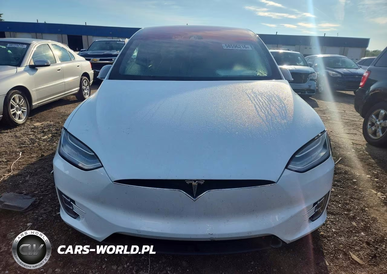 2016 Tesla Model X VIN:5YJXCBE2XGF014527 - 5
