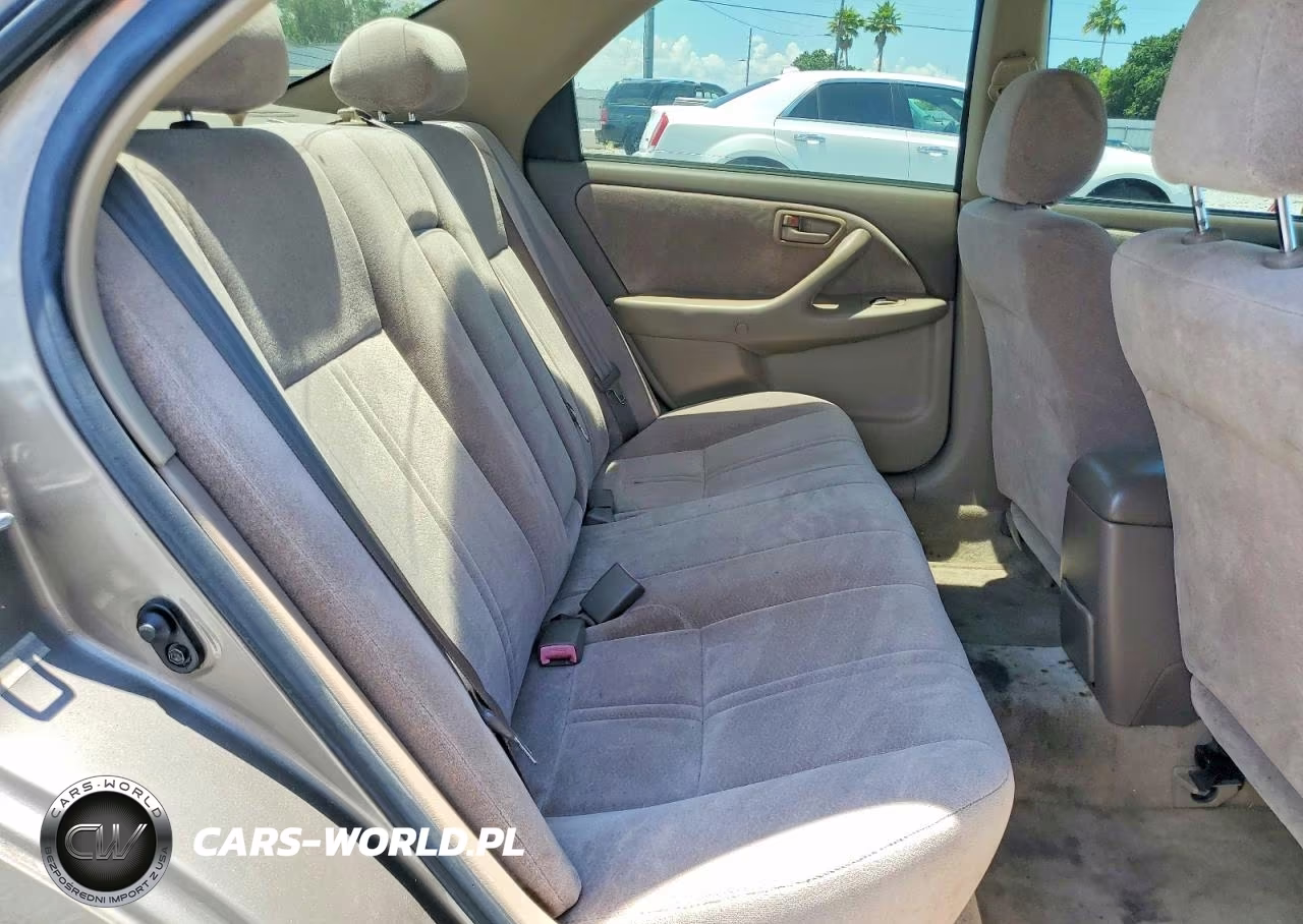 1999 Toyota Camry Le VIN:JT2BG22K8X0288223 - 10
