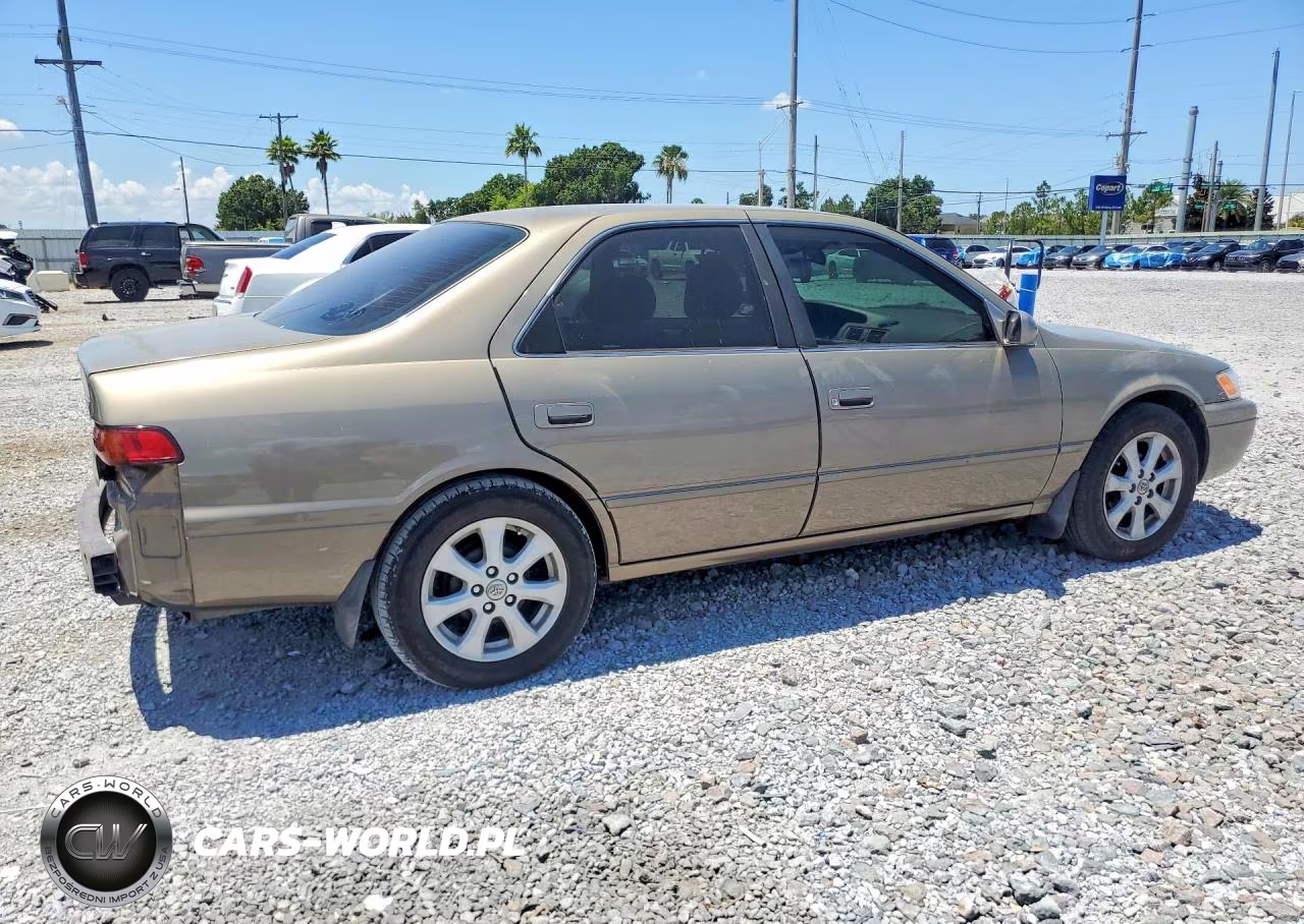1999 Toyota Camry Le VIN:JT2BG22K8X0288223 - 3