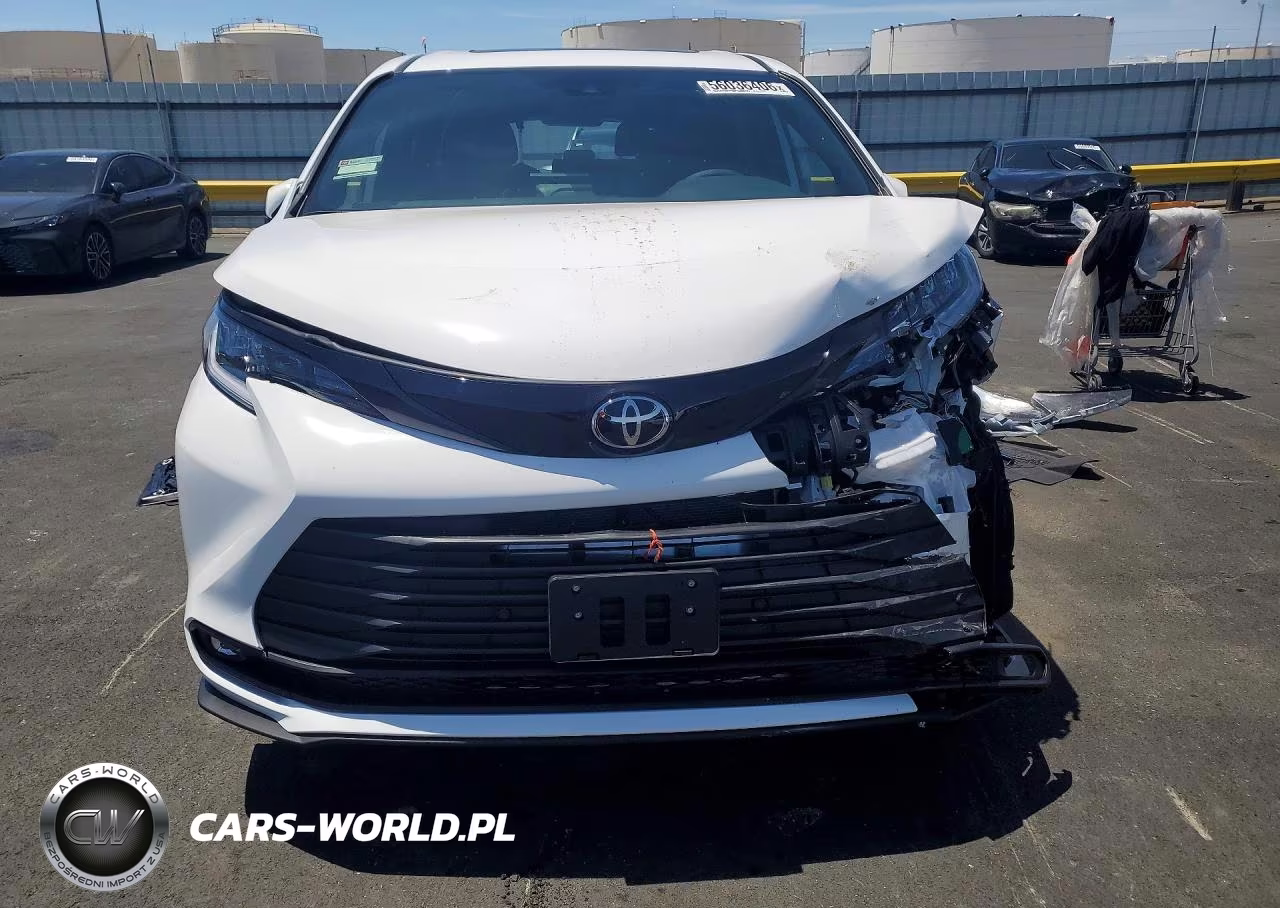 2026 Toyota Sienna Woodland Edition VIN:5TDCSKFC2TS259823 - 5