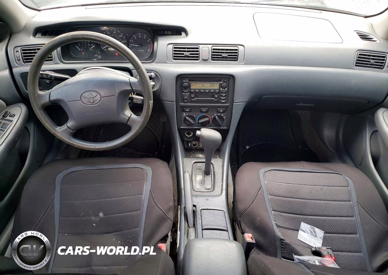 2000 Toyota Camry Le VIN:JT2BG22K9Y0518983 - 8