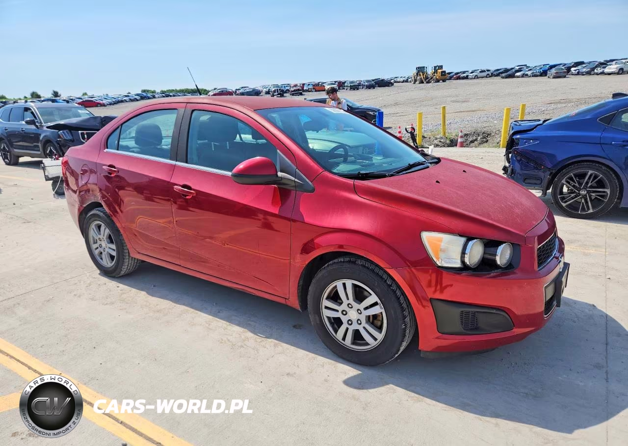 2014 Chevrolet Sonic VIN:1G1JC5SH7E4161403 - 4