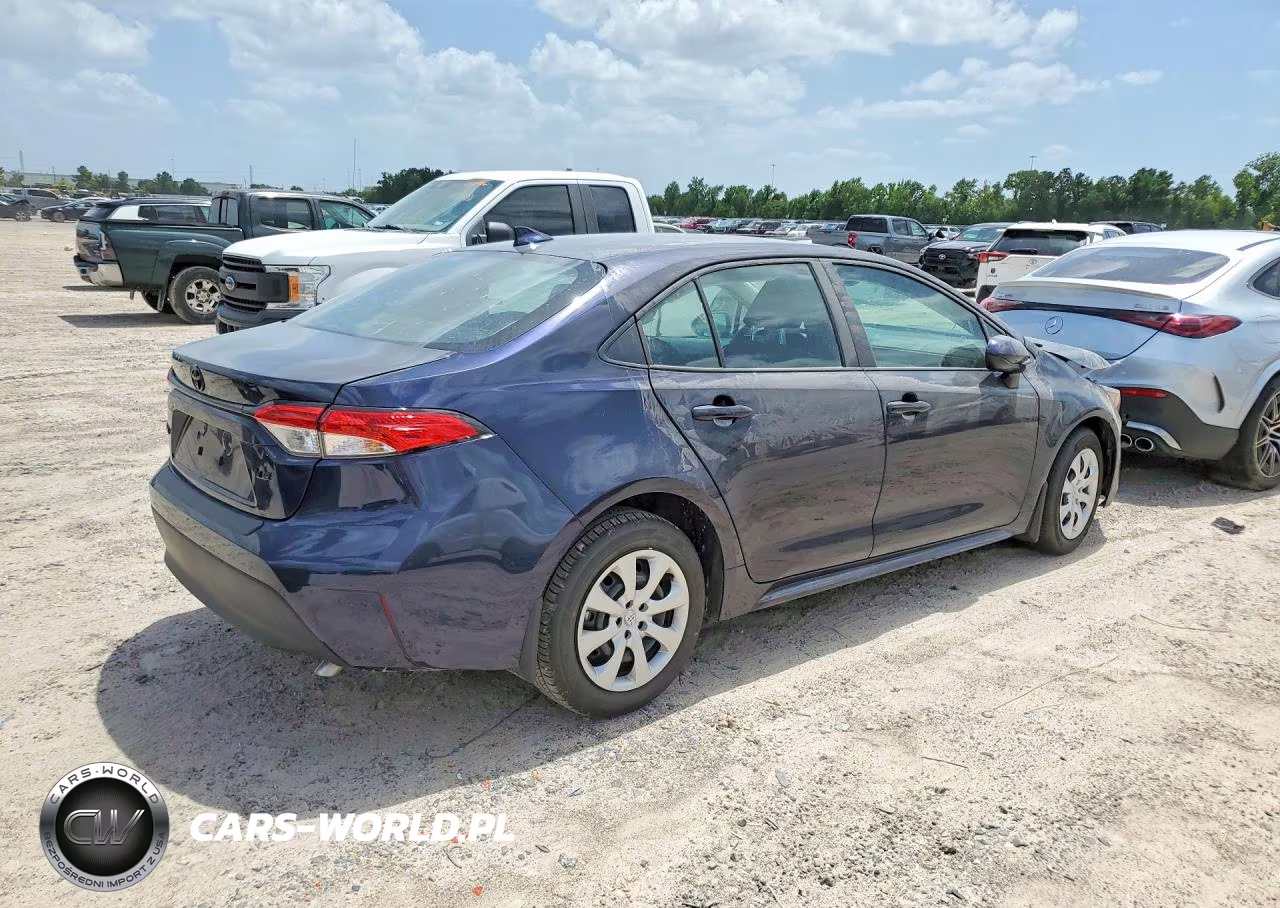 2026 Toyota Corolla Le VIN:5YFB4MDE2TP412845 - 3