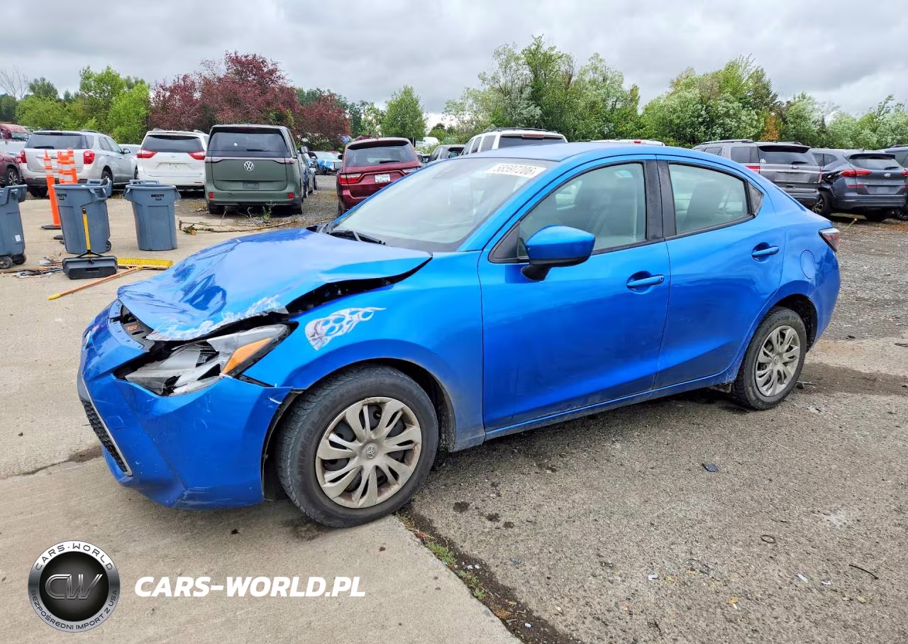 2019 Toyota Yaris L – zdjęcie 1 z 12