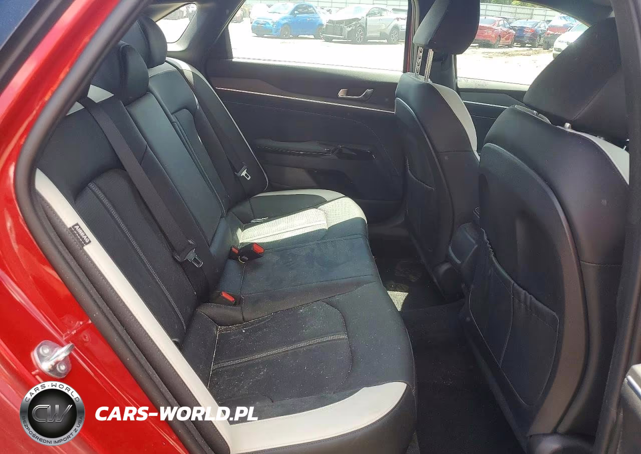 2025 Kia K5 Gt Line VIN:KNAG64J75S5358469 - 10