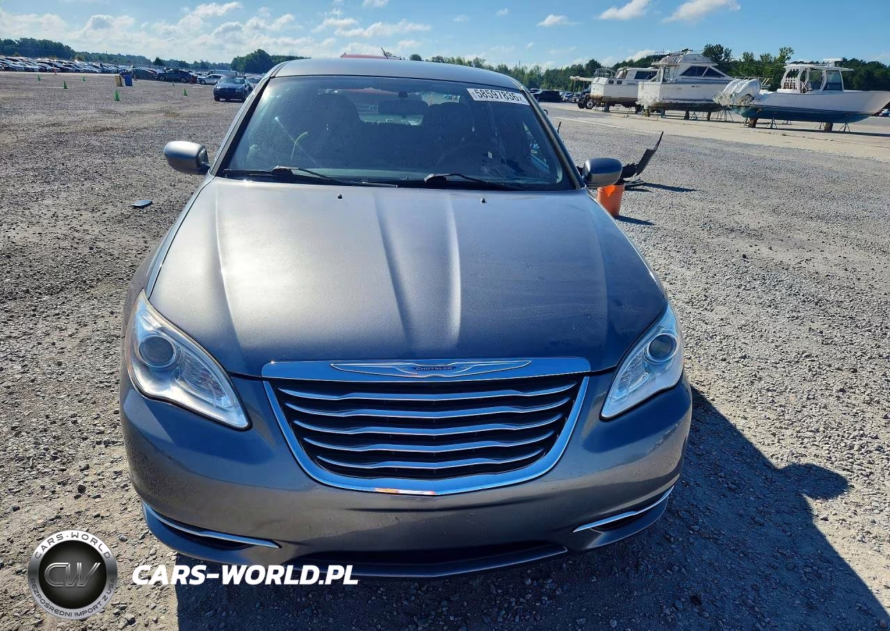 2012 Chrysler 200 Touring VIN:1C3CCBBB3CN105576 - 5