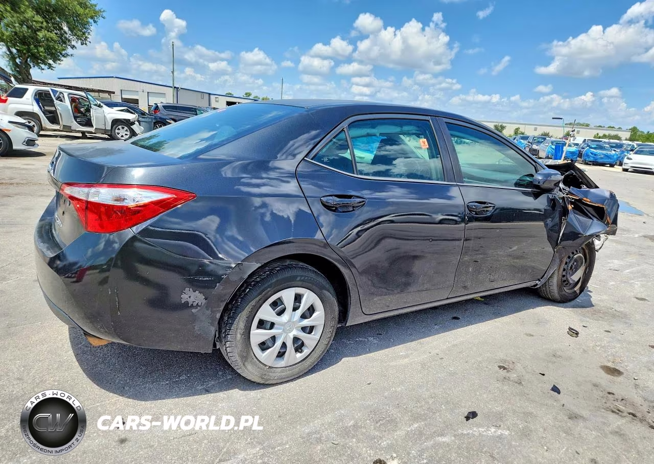 2015 Toyota Corolla L VIN:5YFBURHE3FP226176 - 3
