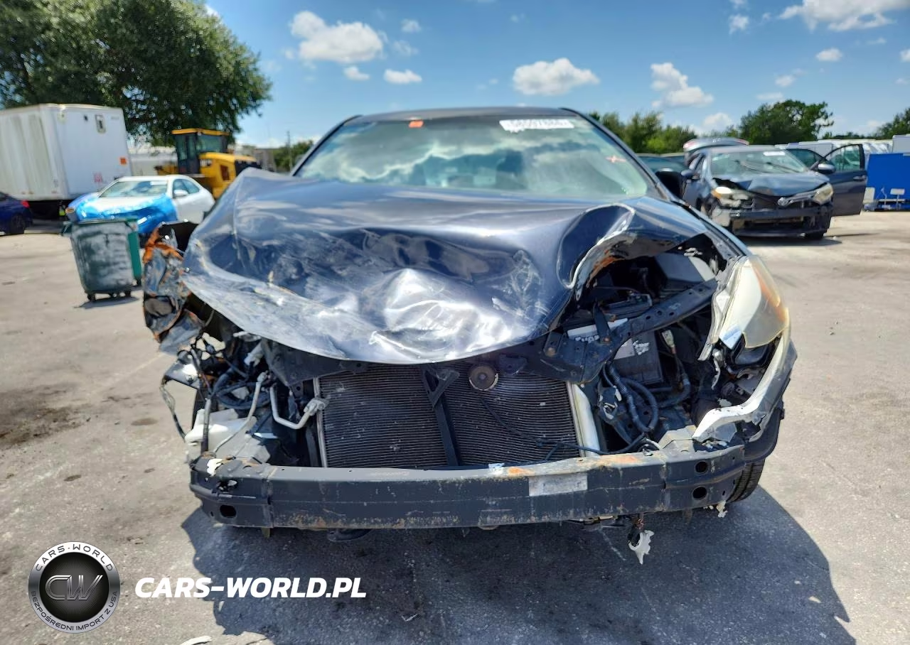 2015 Toyota Corolla L VIN:5YFBURHE3FP226176 - 5