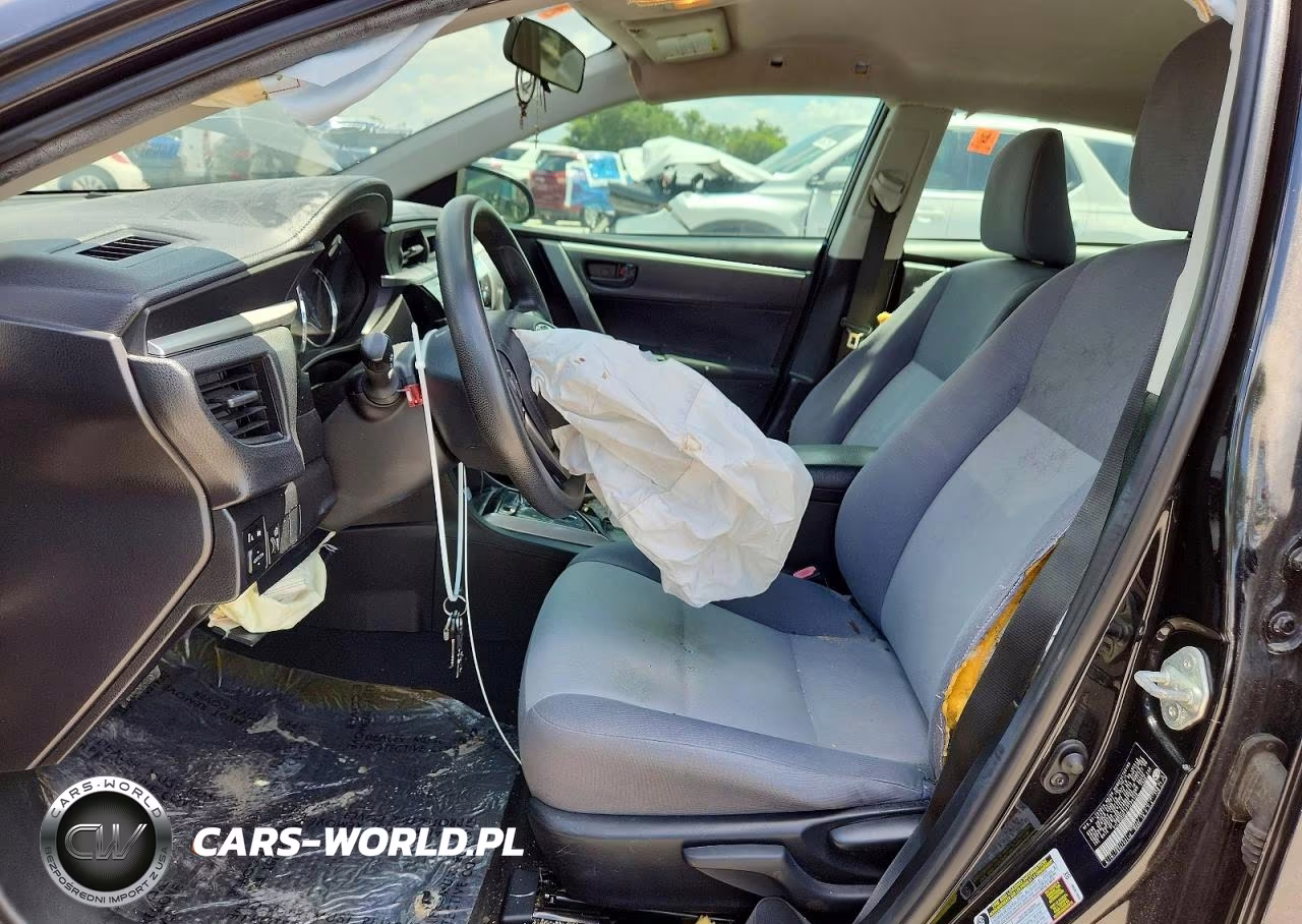 2015 Toyota Corolla L VIN:5YFBURHE3FP226176 - 7