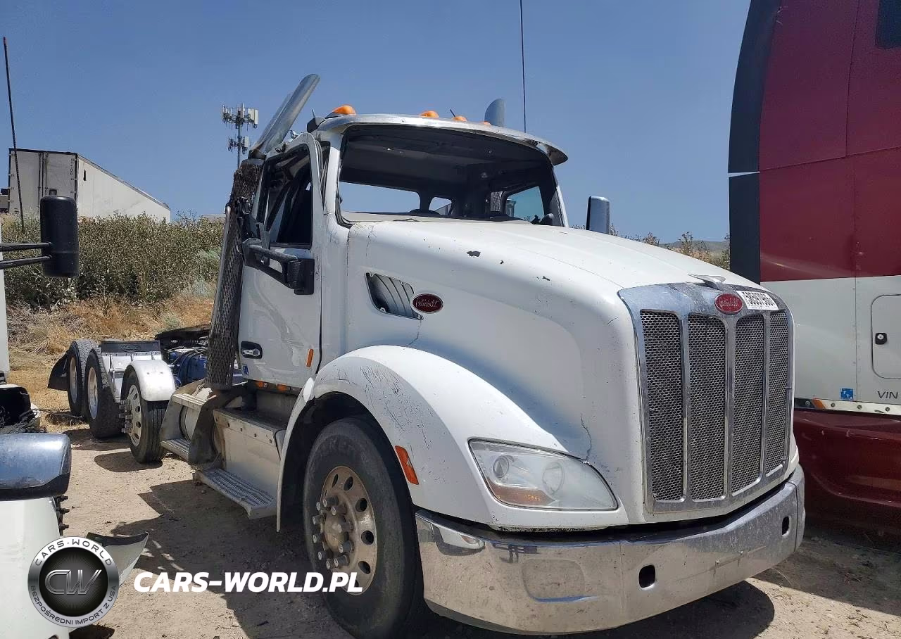 2015 Peterbilt 579 Semi Truck VIN:1XPBPP9X6FD275241 - 1