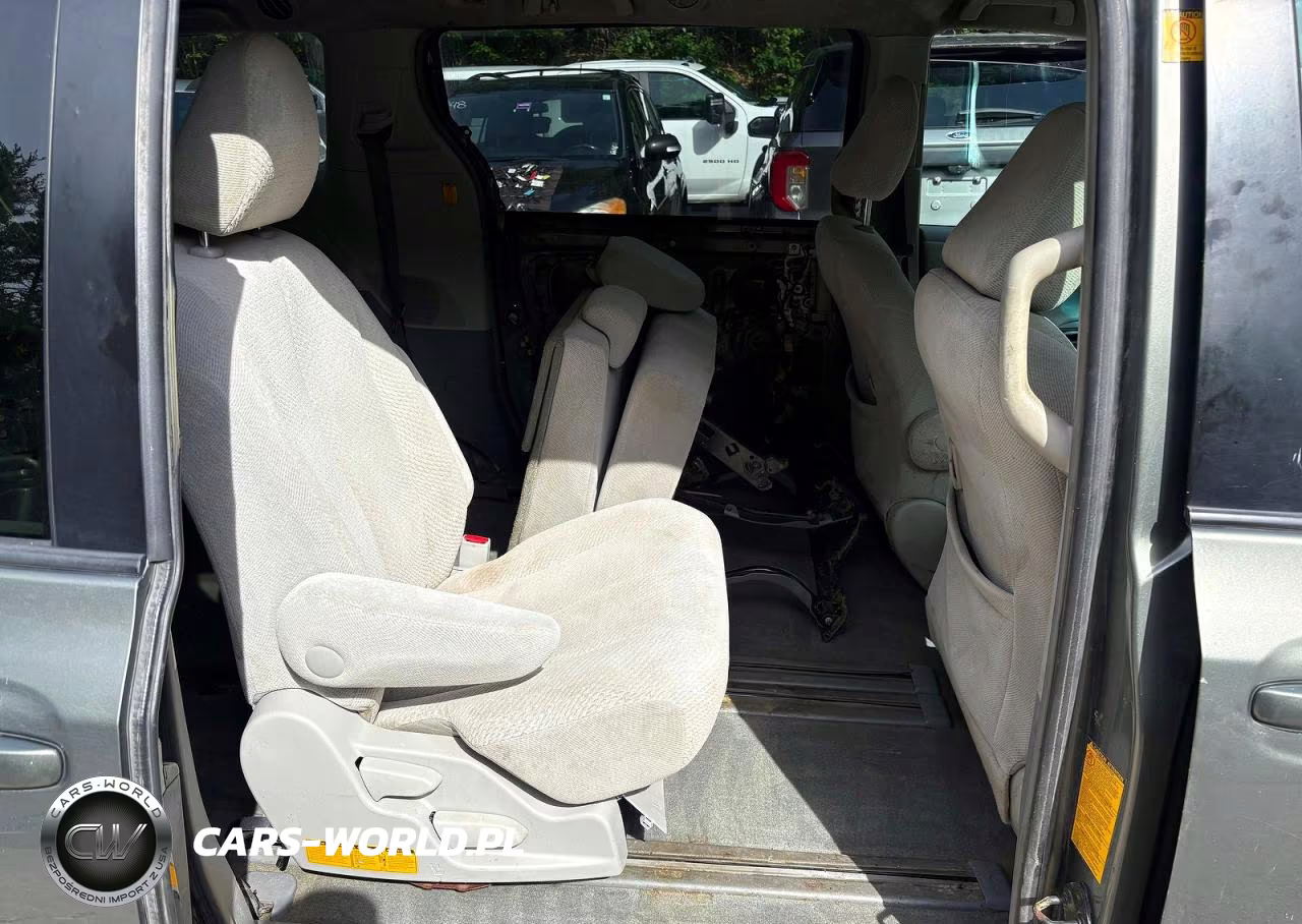 2012 Toyota Sienna Le VIN:5TDKK3DC8CS240357 - 6