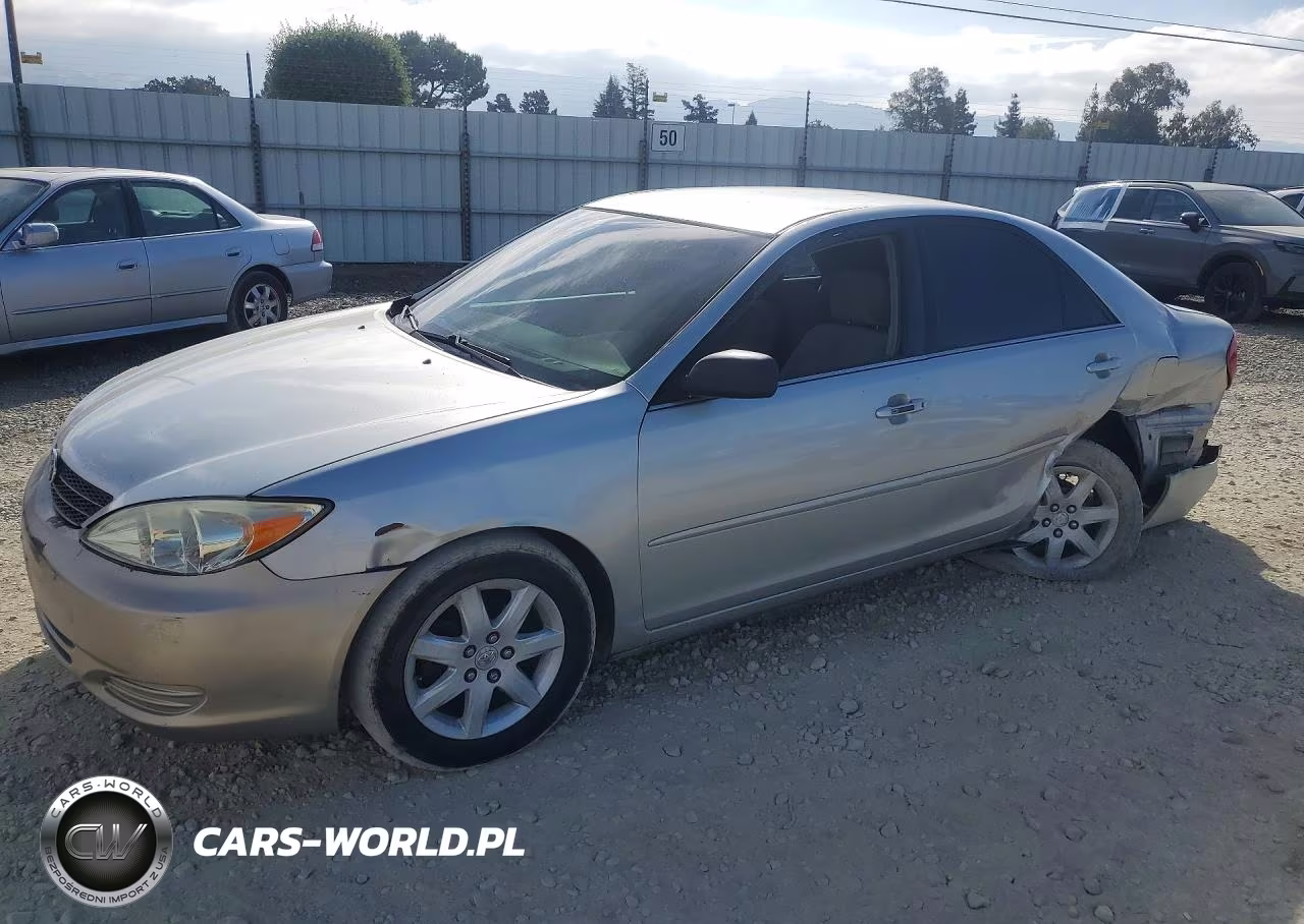 2004 Toyota Camry Le