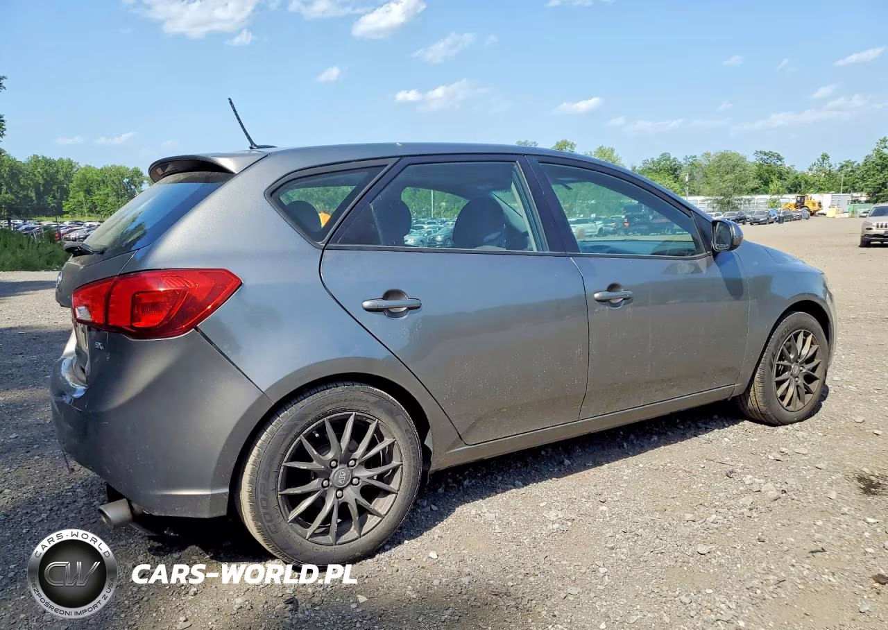 2011 Kia Forte Sx VIN:KNAFW5A34B5399626 - 3