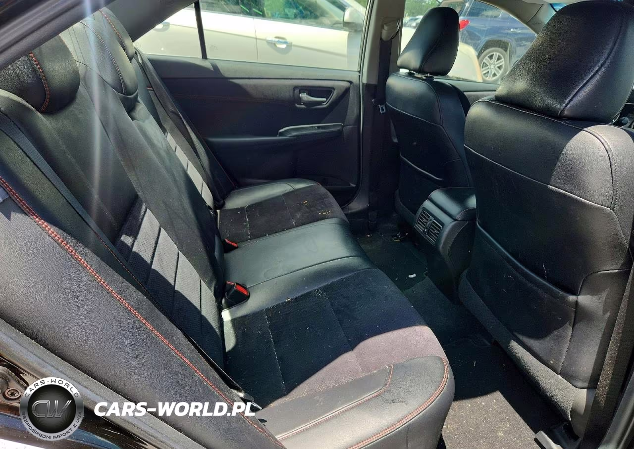2015 Toyota Camry Xse VIN:4T1BF1FKXFU073640 - 10