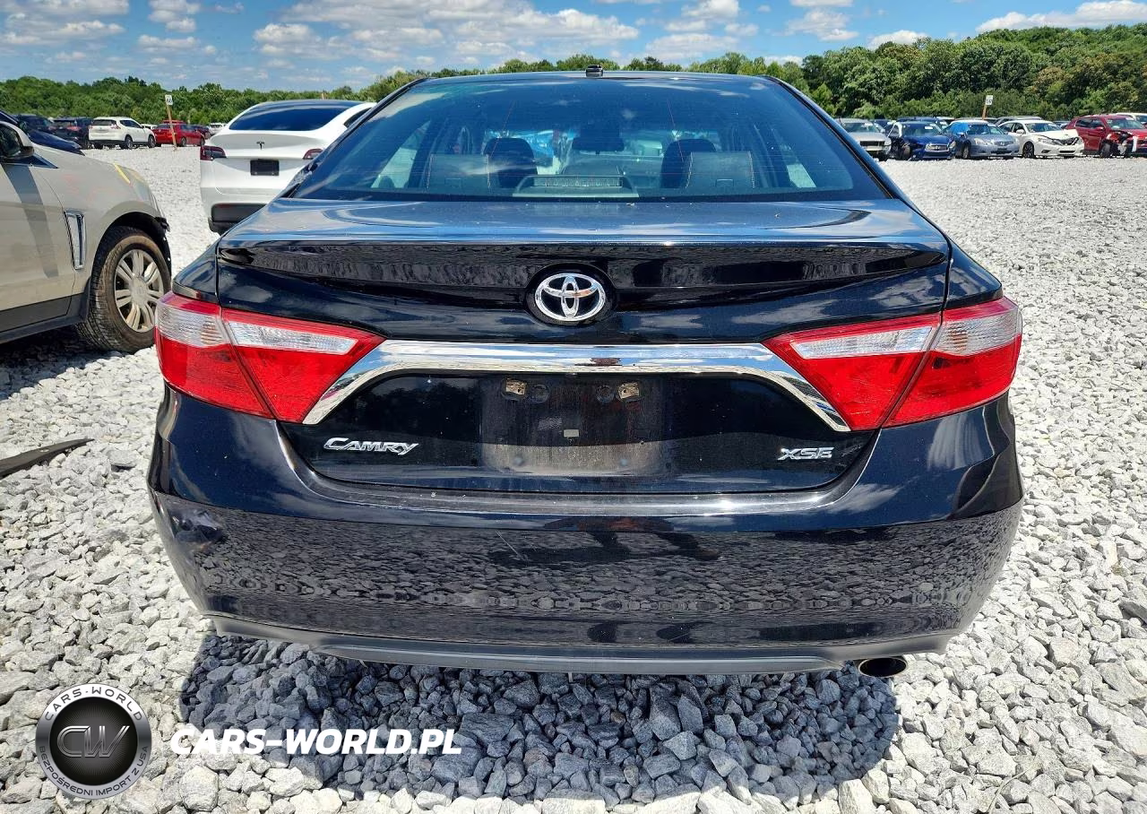 2015 Toyota Camry Xse VIN:4T1BF1FKXFU073640 - 6