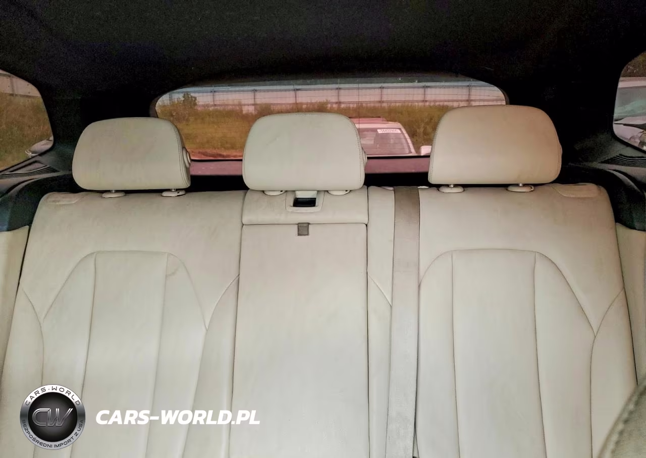 2019 BMW X3 Sdrive30I VIN:5UXTR7C50KLF23766 - 10
