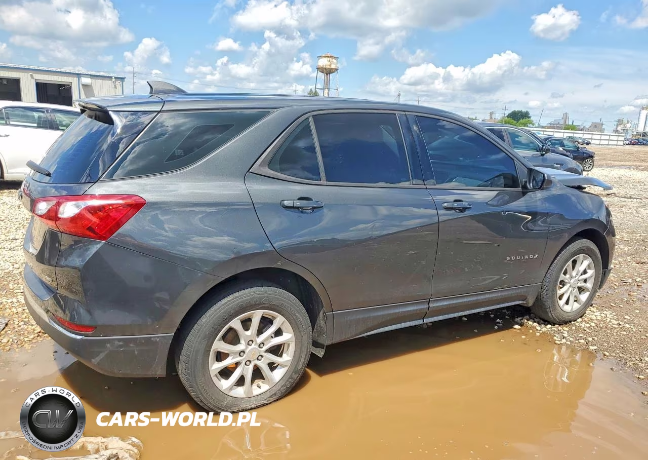 2018 Chevrolet Equinox Ls VIN:2GNAXREVXJ6157267 - 3