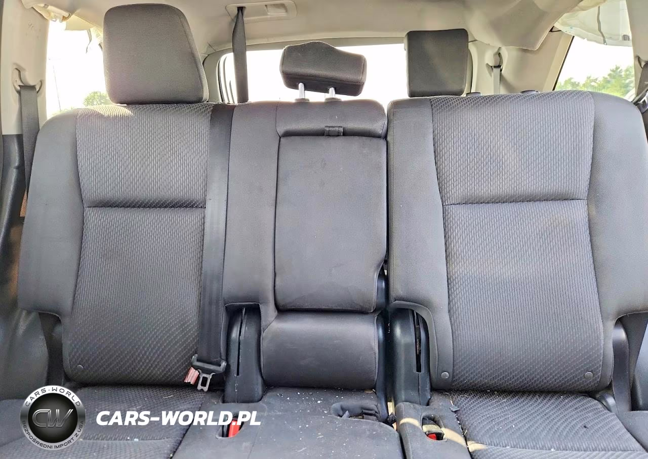 2014 Toyota Highlander Le VIN:5TDBKRFH0ES064225 - 10