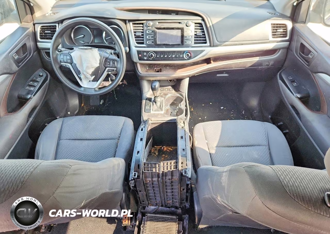 2014 Toyota Highlander Le VIN:5TDBKRFH0ES064225 - 8