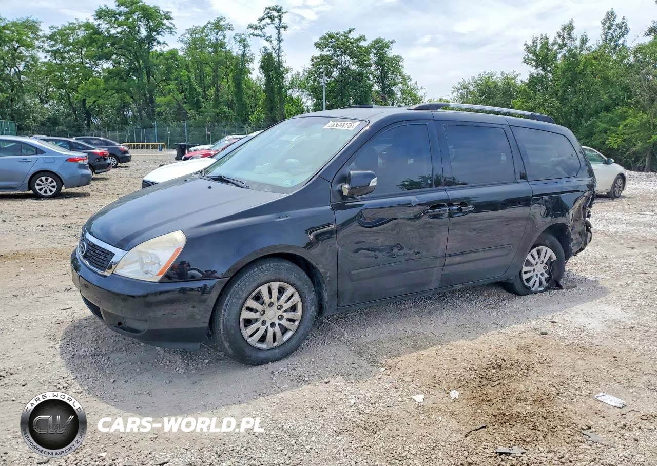 2012 Kia Sedona Lx