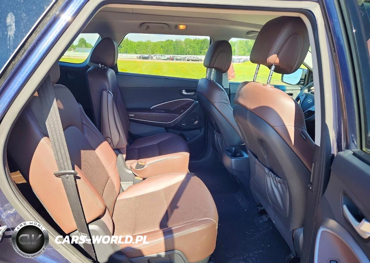 2018 Hyundai Santa Fe VIN:KM8SNDHF7JU260895 - 10