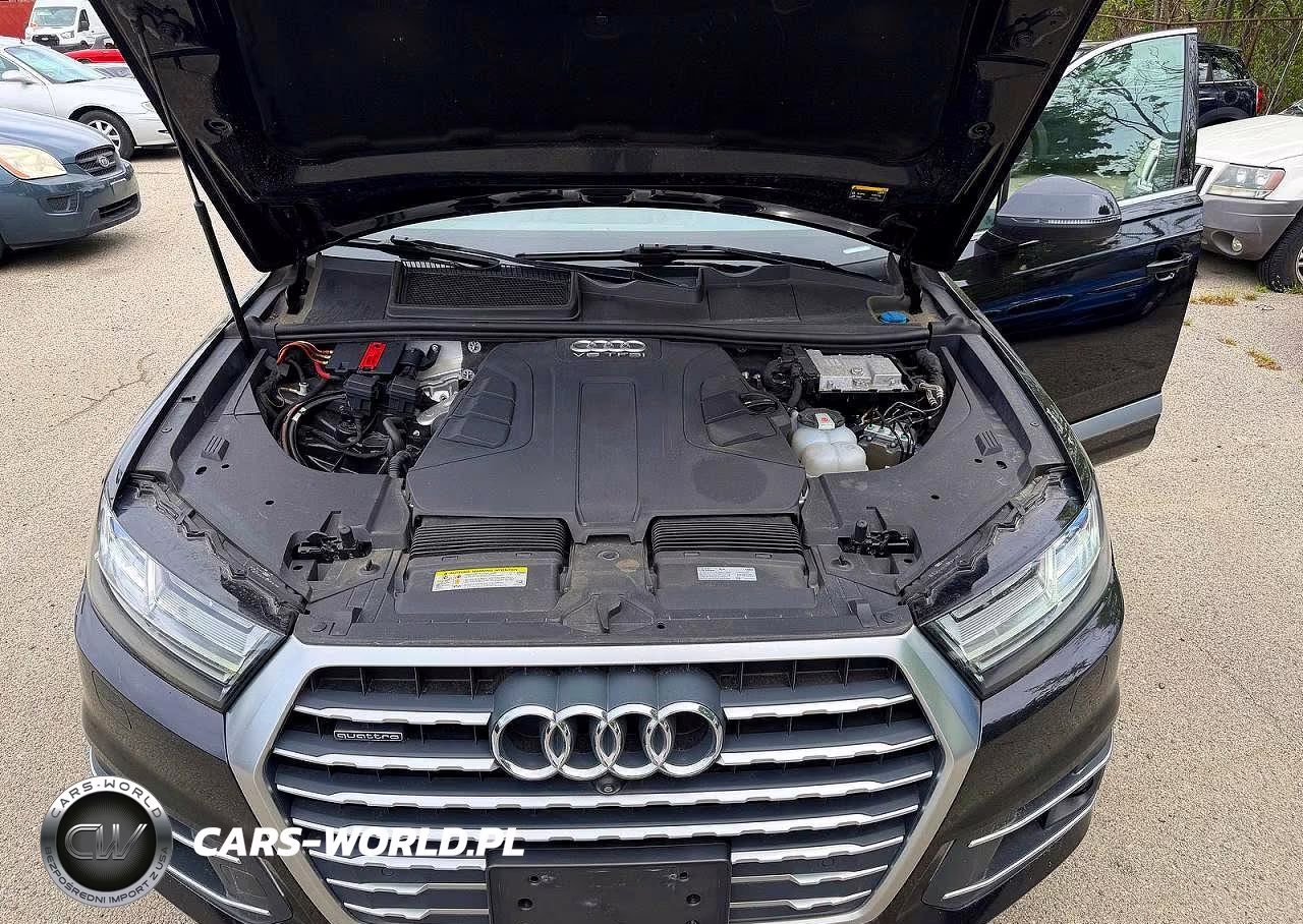 2019 Audi Q7 Premium Plus VIN:WA1LAAF7XKD008942 - 7