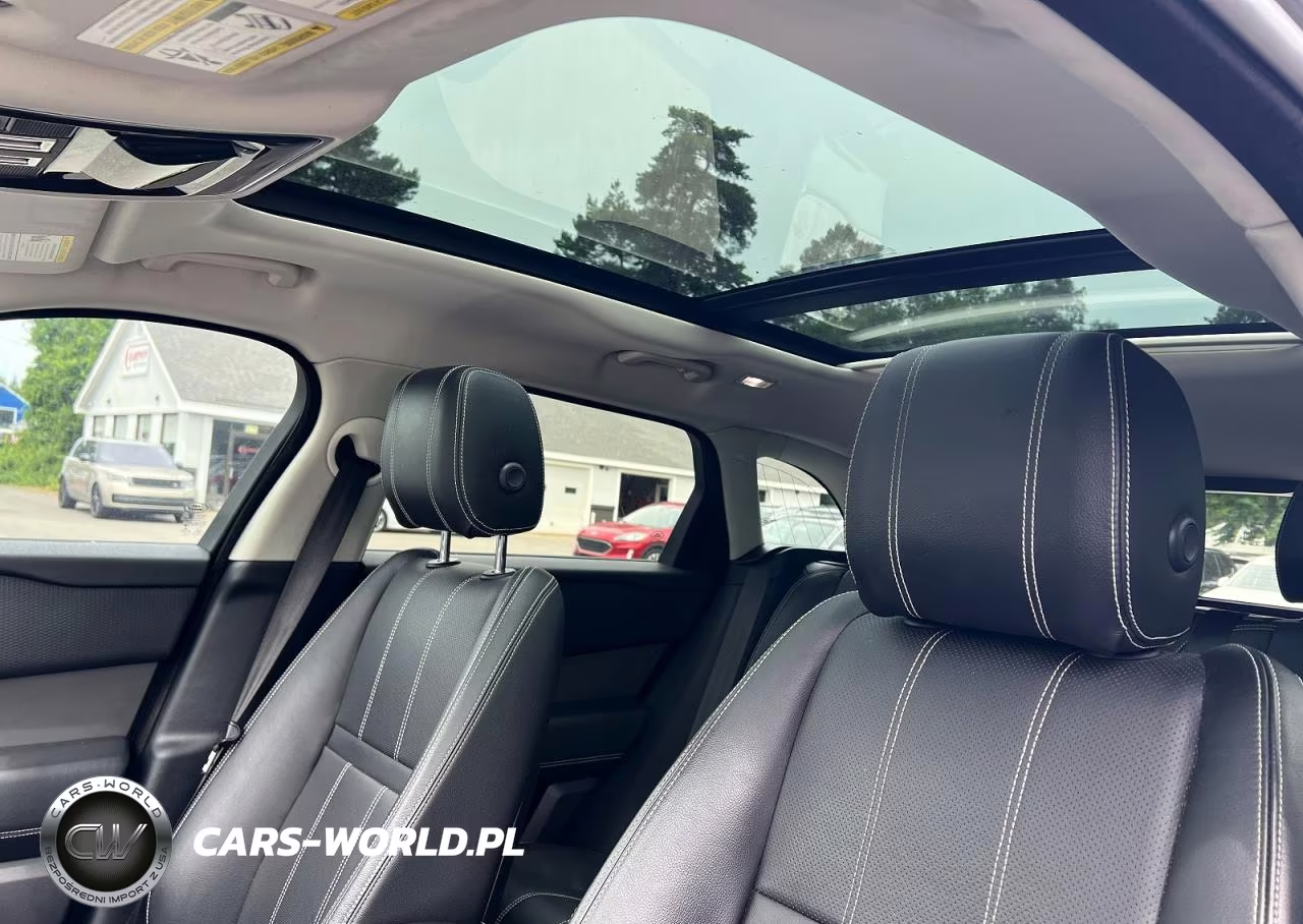2018 Land Rover Range Rover Velar S VIN:SALYB2RX5JA710234 - 8