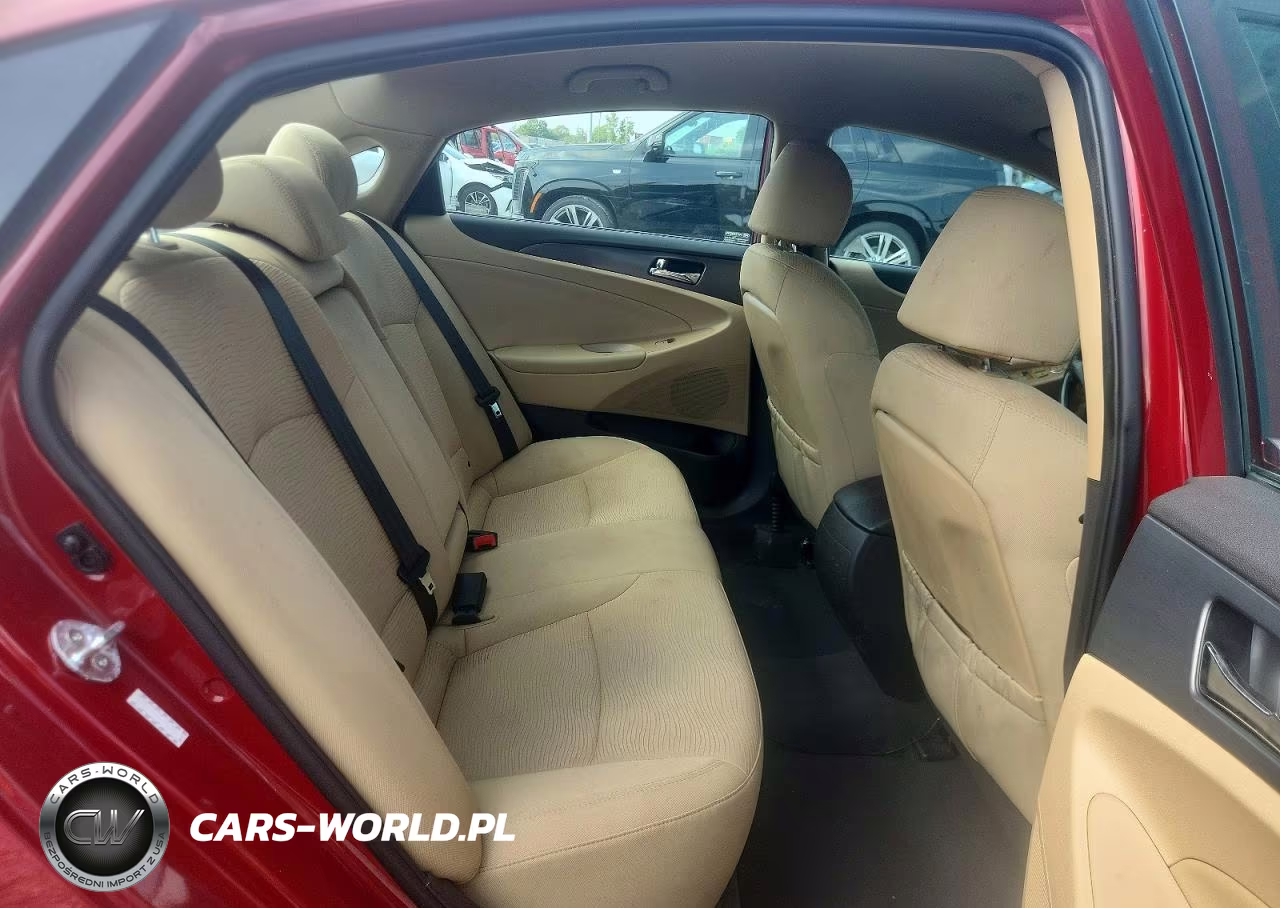 2015 Hyundai Sonata Hybrid Base VIN:KMHEC4A4XFA139783 - 10