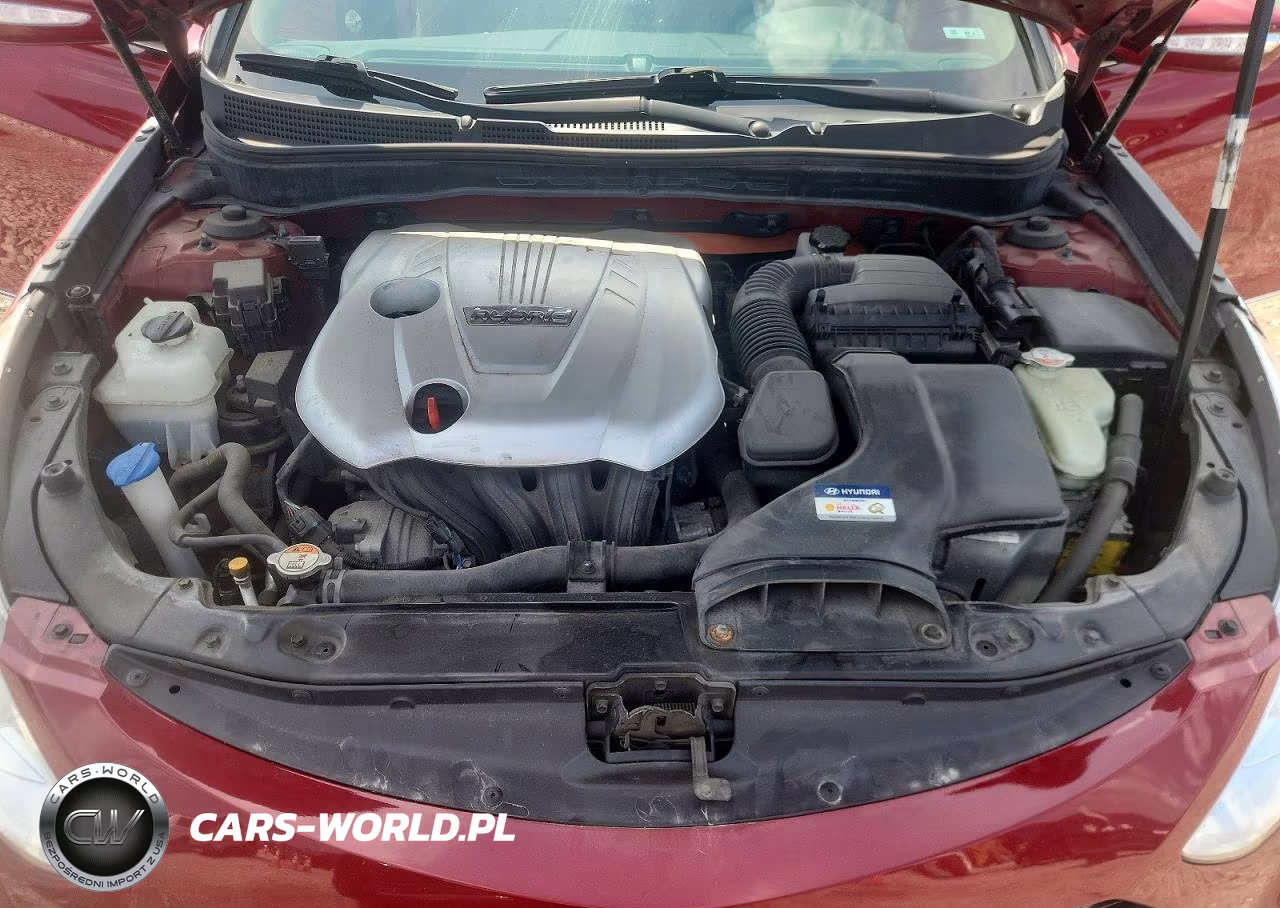 2015 Hyundai Sonata Hybrid Base VIN:KMHEC4A4XFA139783 - 11