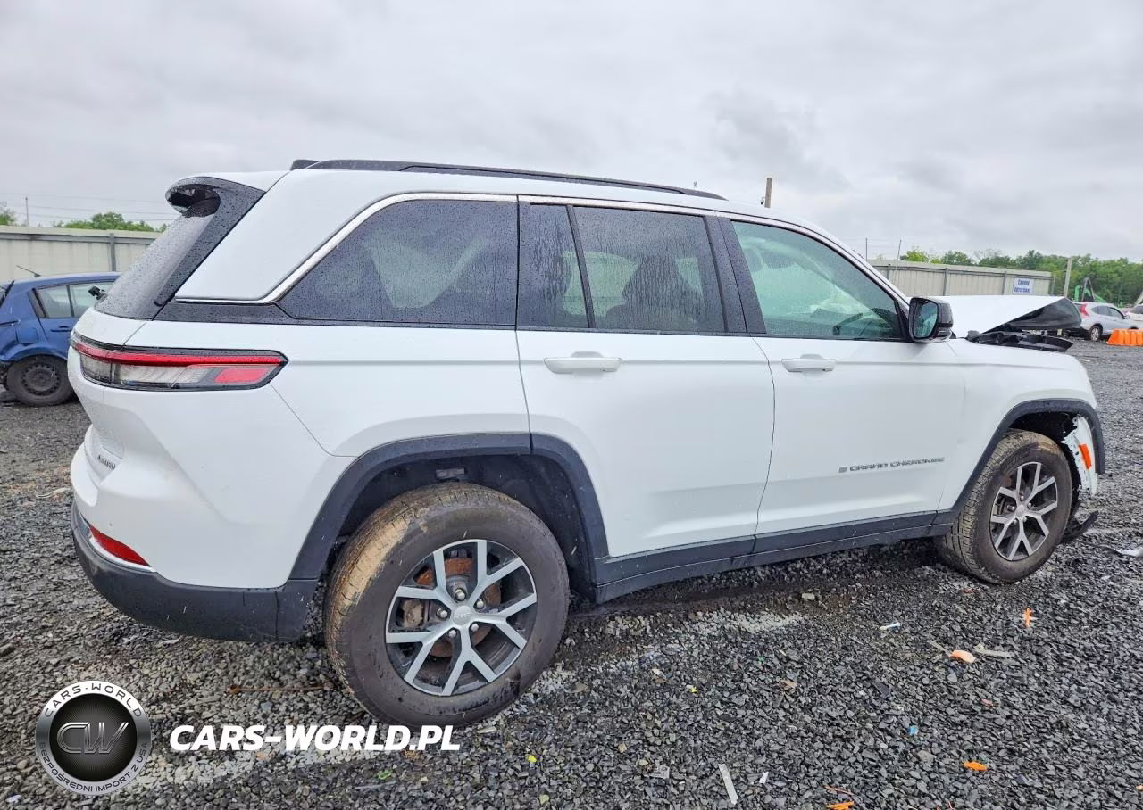 2025 Jeep Grand Cherokee Limited VIN:1C4RJHBGXS8630769 - 3