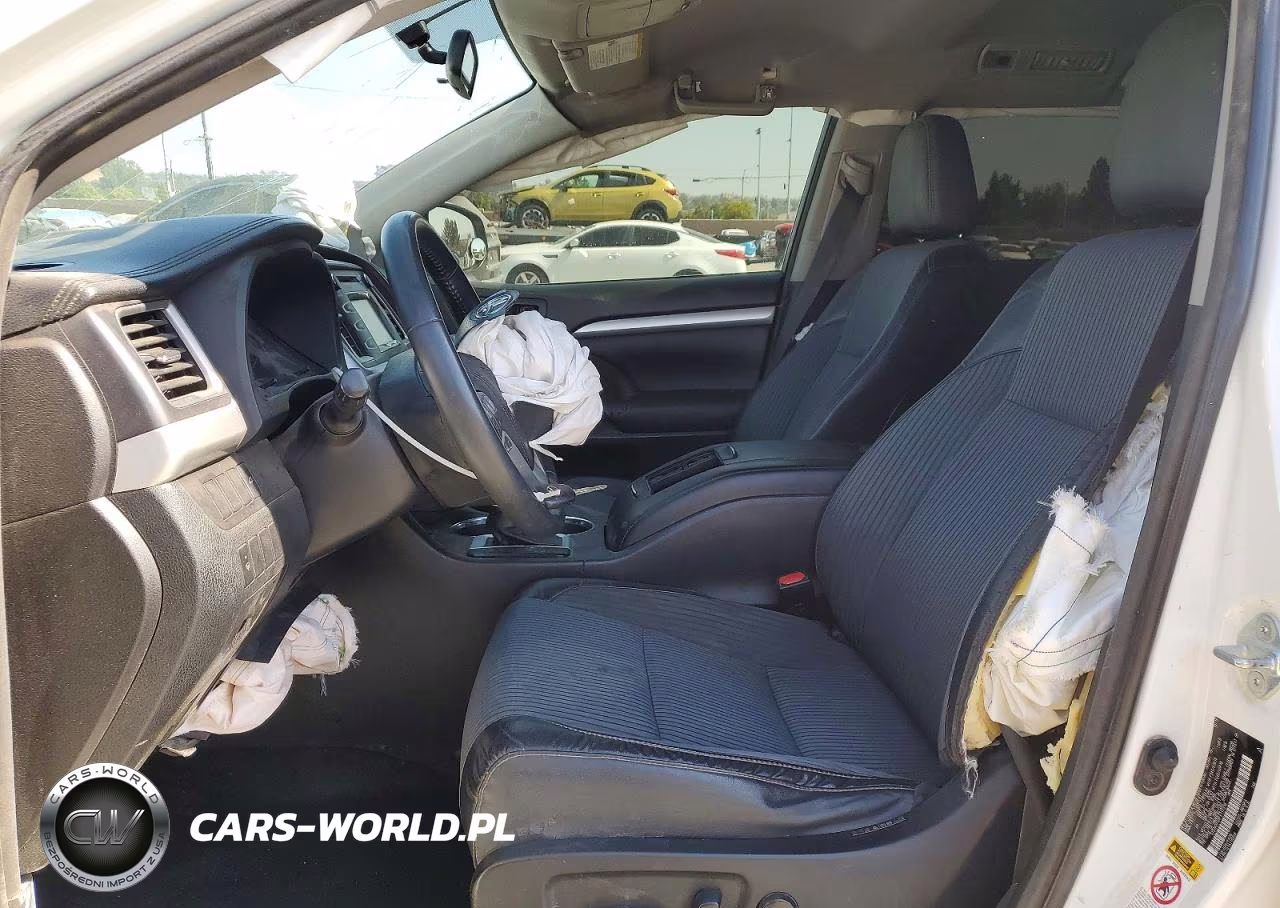 2015 Toyota Highlander Le Plus VIN:5TDZKRFHXFS117318 - 7