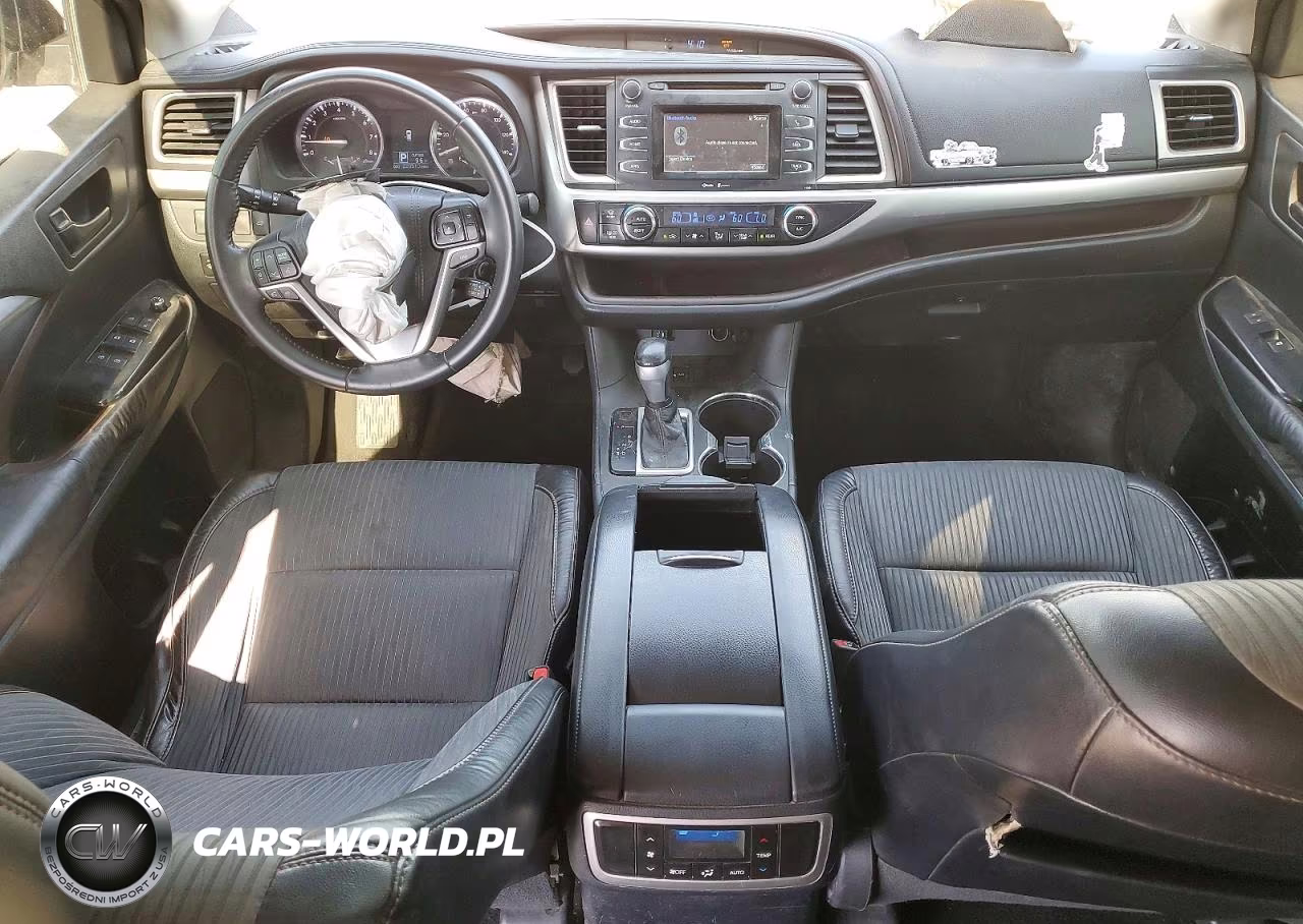2015 Toyota Highlander Le Plus VIN:5TDZKRFHXFS117318 - 8