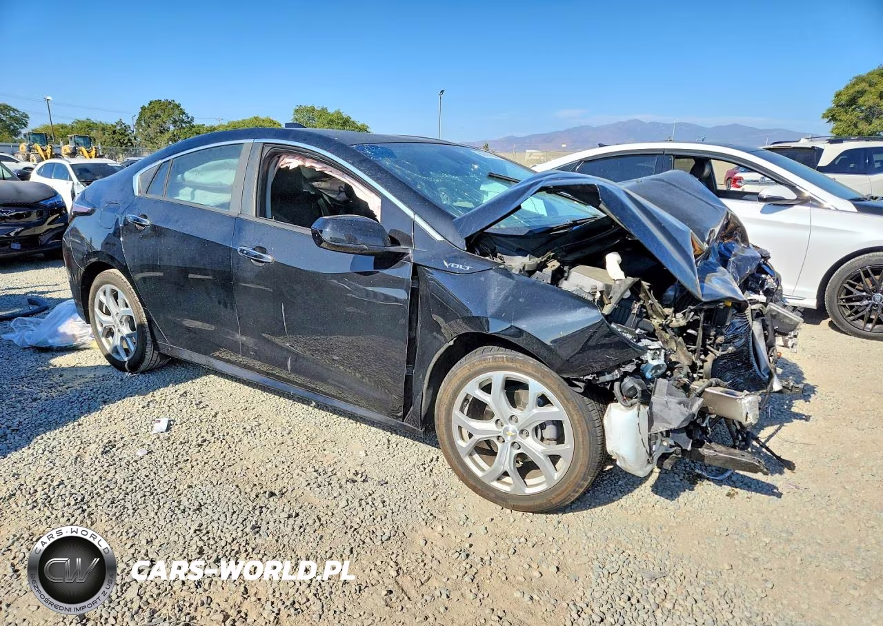 2018 Chevrolet Volt Premier VIN:1G1RD6S56JU124266 - 4