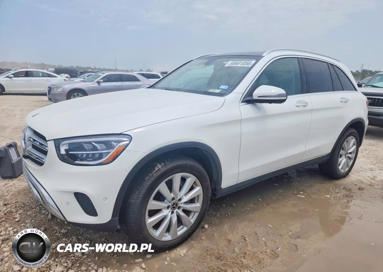2021 Mercedes-Benz Glc 300 4Matic – zdjęcie 1 z 14