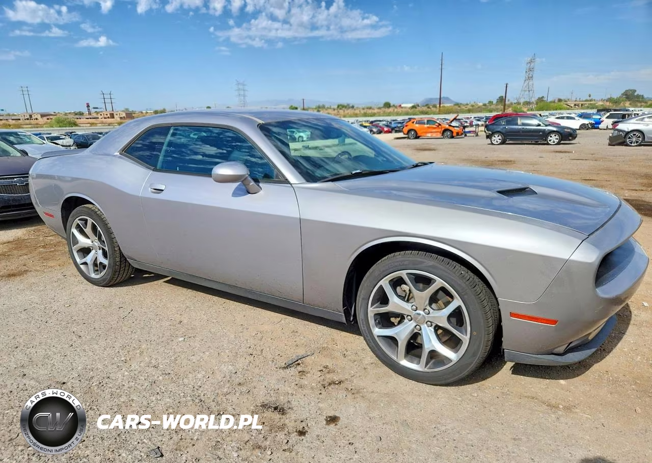 2015 Dodge Challenger Sxt Plus VIN:2C3CDZBG1FH737183 - 4