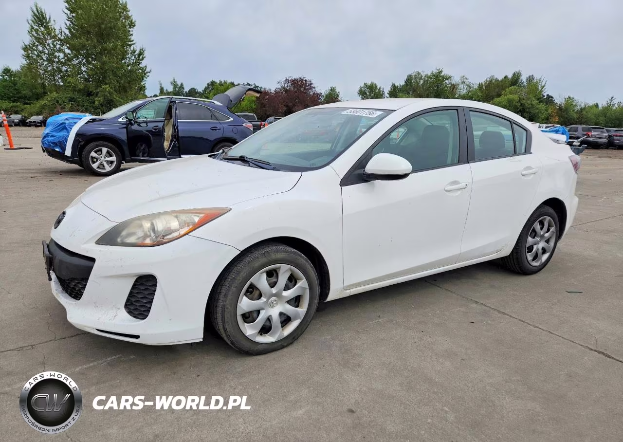 2013 Mazda 3 I