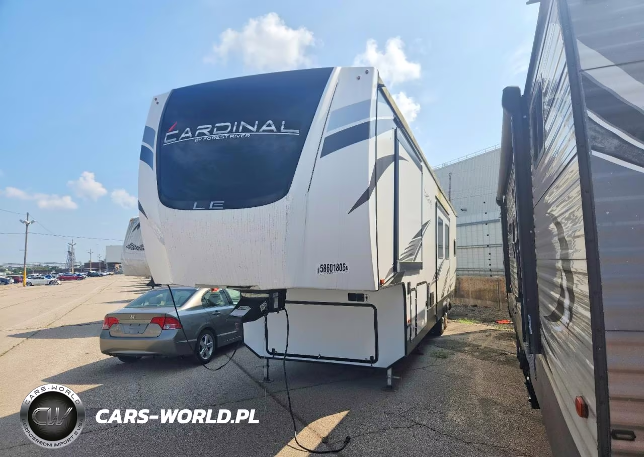 2022 Forest River Cardinal Camper VIN:4X4FCAL20NG105263 - 2