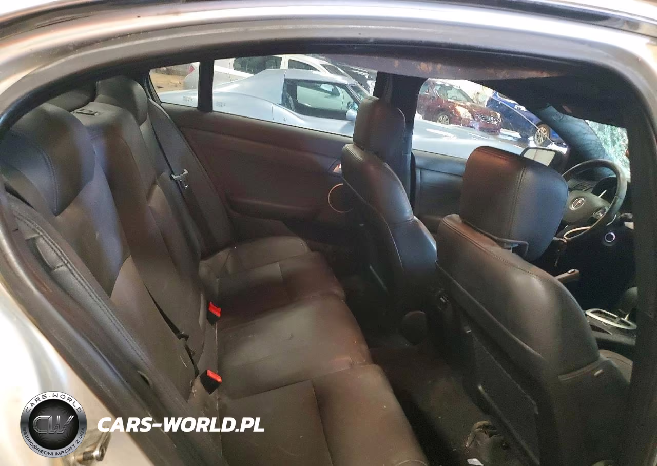 2009 Pontiac G8 VIN:6G2ER577X9L239375 - 10