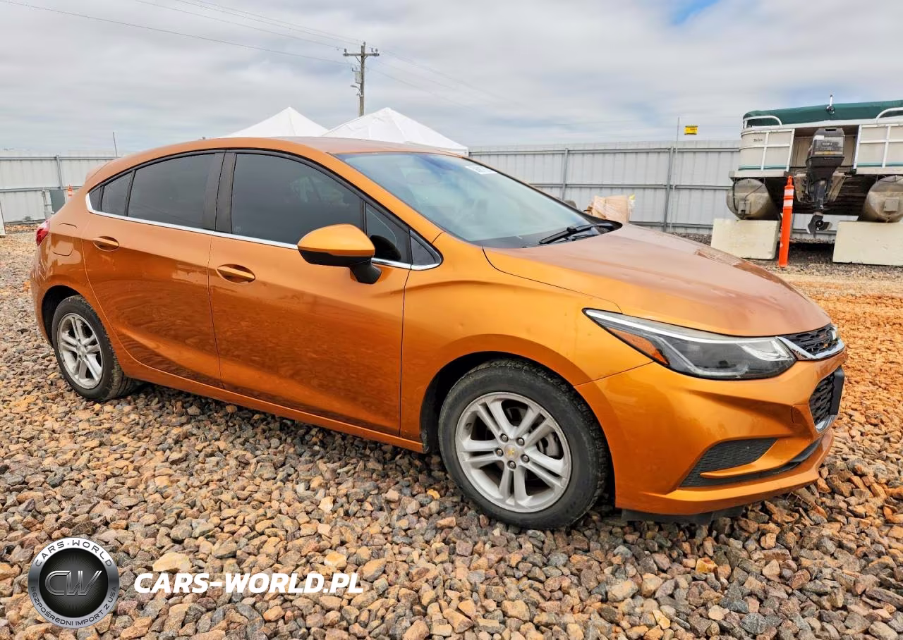 2017 Chevrolet Cruze VIN:3G1BE6SM6HS561975 - 4