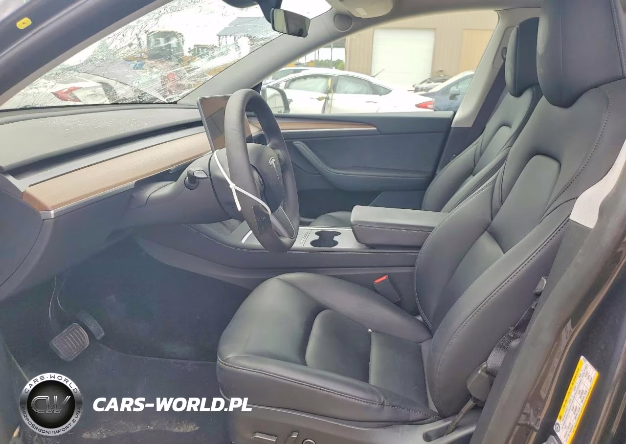 2024 Tesla Model Y VIN:7SAYGDEE0RF024973 - 7