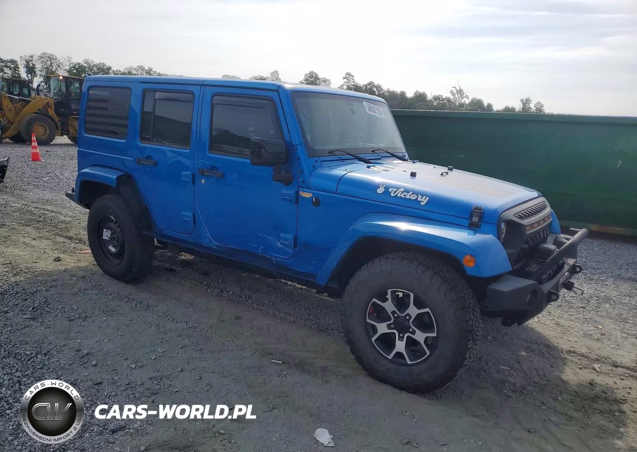 2014 Jeep Wrangler Unlimited Sahara VIN:1C4BJWEG8EL305038 - 4