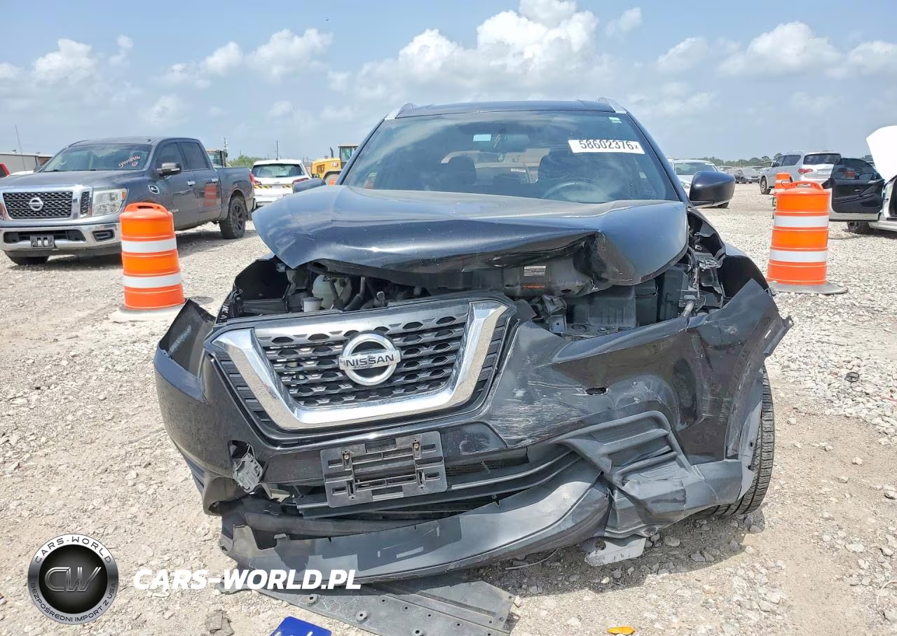 2019 Nissan Kicks S VIN:3N1CP5CU2KL559191 - 5